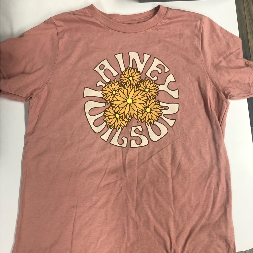 Lainey Wilson Youth Large T-shirt